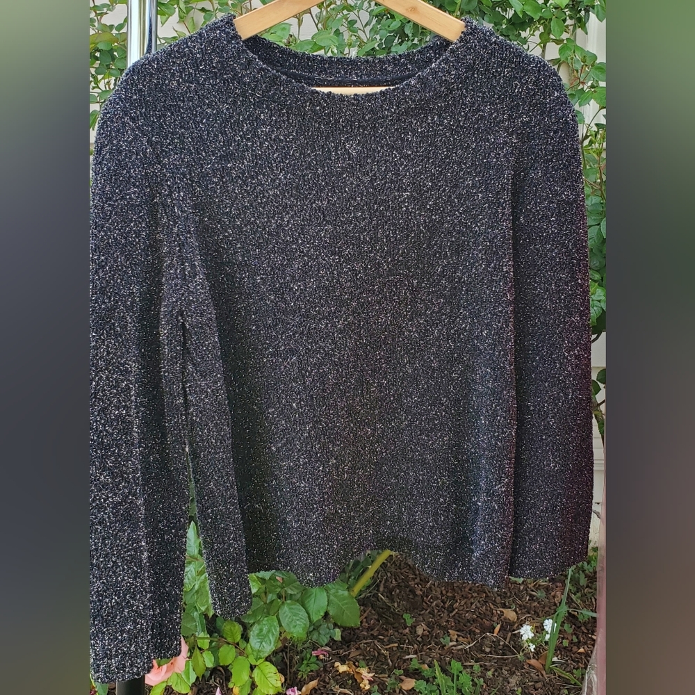 Cute long sleeve top